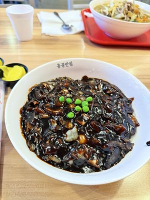 Paik's Noodle by null