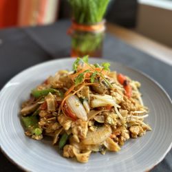 Thoom Thai & Sushi - DUI (Spicy Basil Noodle)