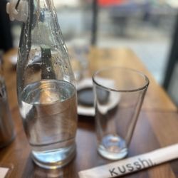 Kusshi - Tablescape
