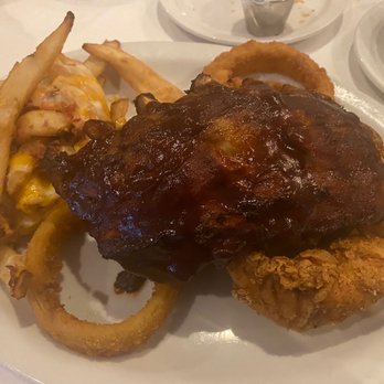 Lucky's Steak House - Combo Appetizer Platter - Steakhouses Near Me - Bay City, Michigan