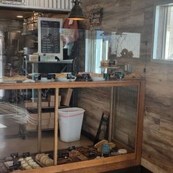The Bakehouse off The Wheaten Path - Counter