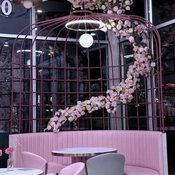 Mango Mango Dessert - Interior Decor - Desserts Near Me - Las Vegas, Nevada Mango Mango Dessert - Interior Decor - Desserts Near Me - Las Vegas, Nevada