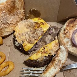 Burger House - Where is the Röstzwiebeln?