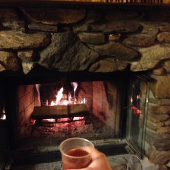 Idyllwild Inn - Fall fireplace - Hotels Near Me - Idyllwild, California Idyllwild Inn - Fall fireplace - Hotels Near Me - Idyllwild, California