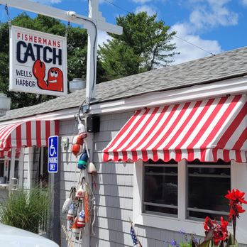 Fisherman's Catch Restaurant - Wells - Newly renovated dining room at Fisherman's Catch in Wells Harbor, Maine. - Seafood Near Me - Wells, Maine Fisherman's Catch Restaurant - Wells - Newly renovated dining room at Fisherman's Catch in Wells Harbor, Maine. - Seafood Near Me - Wells, Maine