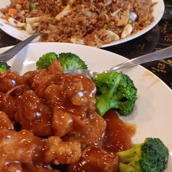 China Dragon - Chinese Near Me - West Lafayette, Indiana China Dragon - Chinese Near Me - West Lafayette, Indiana