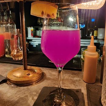 Double Knot - Sushi Bars Near Me - Philadelphia, Pennsylvania Double Knot - Sushi Bars Near Me - Philadelphia, Pennsylvania