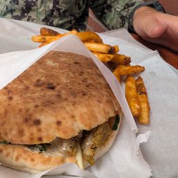 Chicken pita combo Chicken pita combo