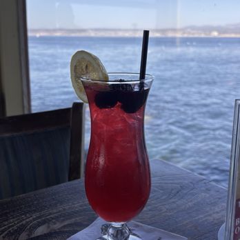 The Fish Hopper - Hopper Berry Lemonade - Seafood Near Me - Monterey, California