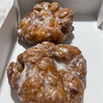 Krispy Kreme - Apple Fritter's - Donuts Near Me - Kahului, Hawaii