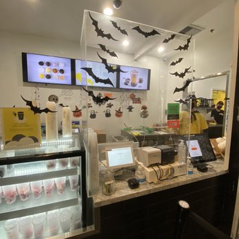 Sunright Tea Studio - Front of the store - Bubble Tea Near Me - Costa Mesa, California