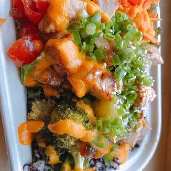 Pow Pow - Tom yo Roboto - Asian Fusion Near Me - Washington, DC, District of Columbia