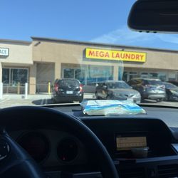 Casa De Oro Coin Laundry