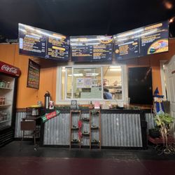 El Patio Kitchen - Menu & order window