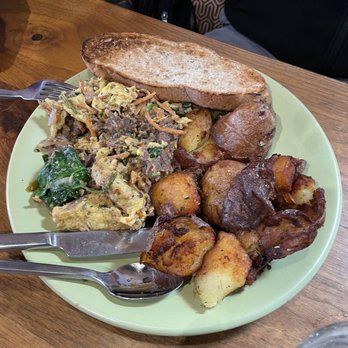 Berkeley Social Club - Bulgogi Scramble - Breakfast & Brunch Near Me - Berkeley, California Berkeley Social Club - Bulgogi Scramble - Breakfast & Brunch Near Me - Berkeley, California