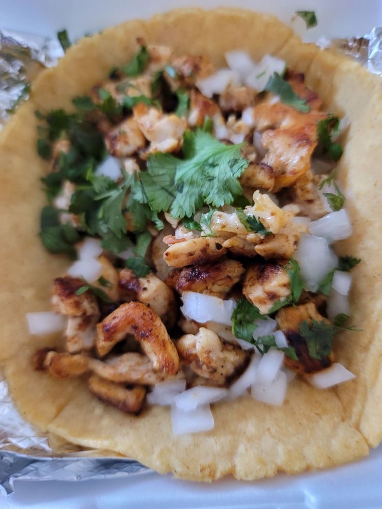 El Marisquero Bar And Grill