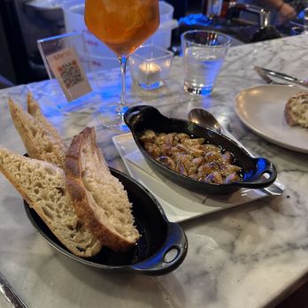 La Volata Pizzeria - Roasted garlic - Pizza Near Me - Redlands, California