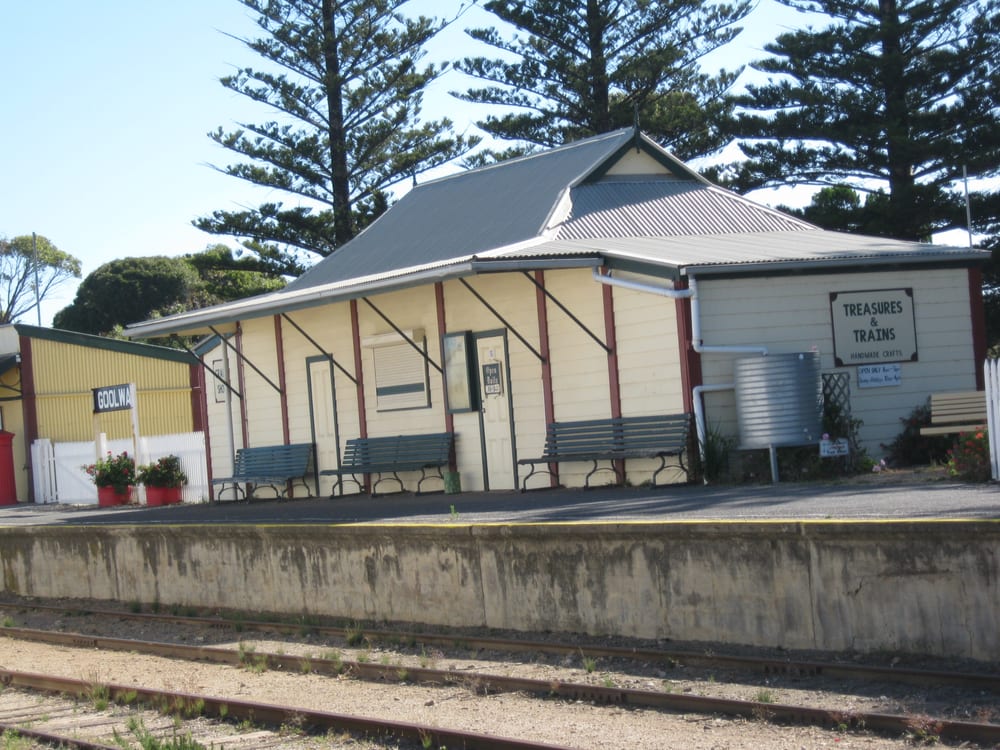 TREASURES & TRAINS CRAFT SHOP No 5, Goolwa Railway Station, Goolwa