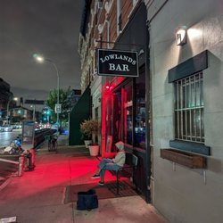 Lowlands Bar - Outside