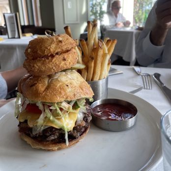 Henry's Palm Beach - Cheeseburger - Bars Near Me - Palm Beach, Florida Henry's Palm Beach - Cheeseburger - Bars Near Me - Palm Beach, Florida
