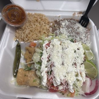 Tom's Grill - Chicken Taquitos Plate - Food Trucks Near Me - Los Angeles, California Tom's Grill - Chicken Taquitos Plate - Food Trucks Near Me - Los Angeles, California