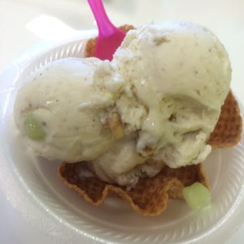 Rolled Ice Cream - Butter pecan ice cream with mochi and waffle - Ice Cream & Frozen Yogurt Near Me - Orlando, Florida Rolled Ice Cream - Butter pecan ice cream with mochi and waffle - Ice Cream & Frozen Yogurt Near Me - Orlando, Florida