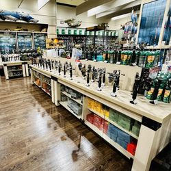 Sportsman's Warehouse - Fishing supplies