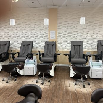 Vivians Nail Spa - Waxing Near Me - Lorton, Virginia Vivians Nail Spa - Waxing Near Me - Lorton, Virginia