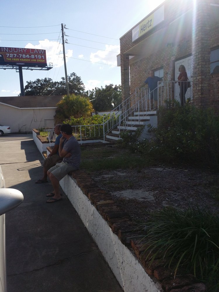 HERTZ RENT A CAR Updated August 2024 4625 US Highway 19, New Port