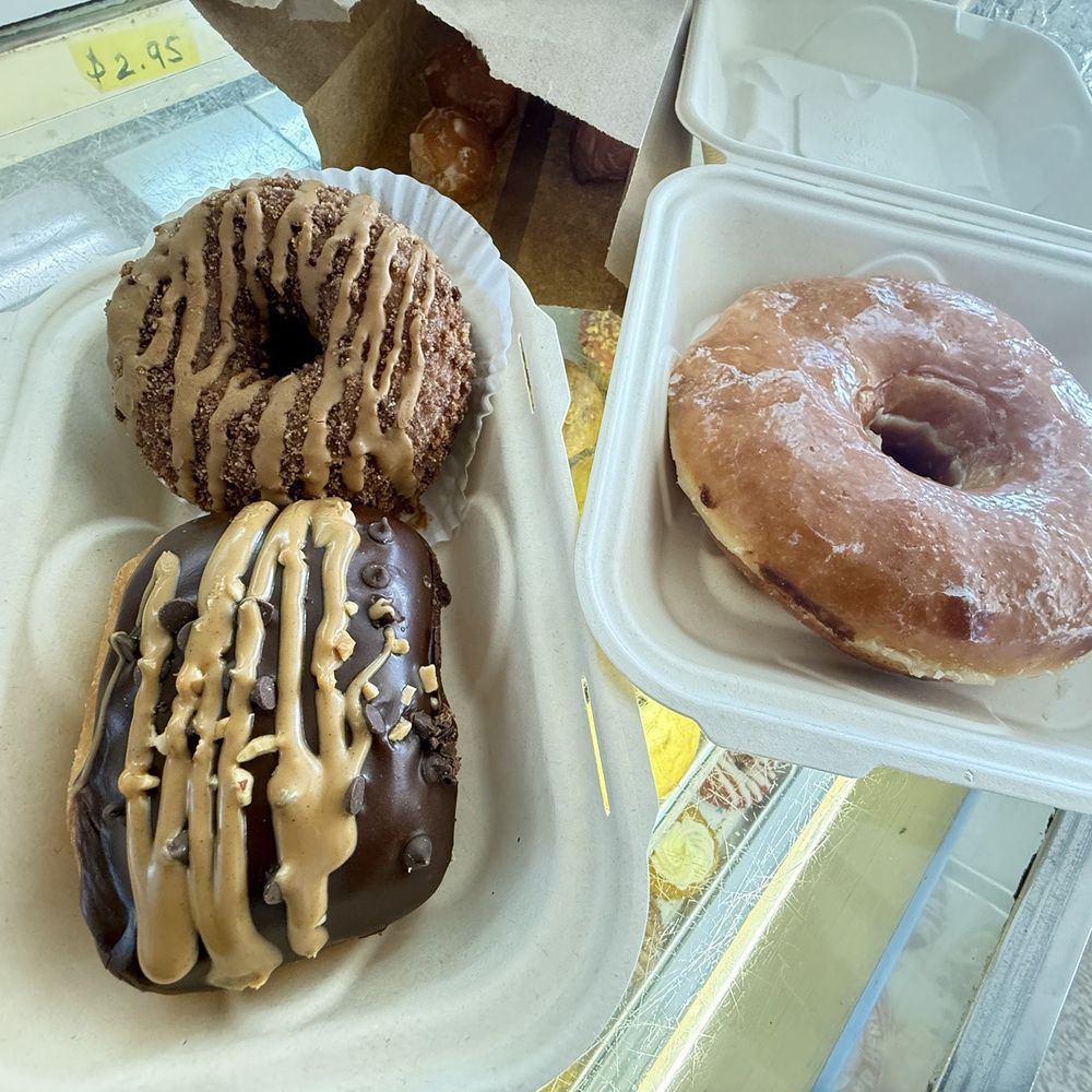 Bakers Donuts - Bottom left (Reese Stuff Candy Donut), Top Left (kronut Forgot the flavor), Top Right (Giant Glazed Donut!! Would recommend) - Donuts Near Me - Sacramento, California