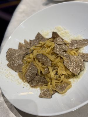 La Truffe Noire by null