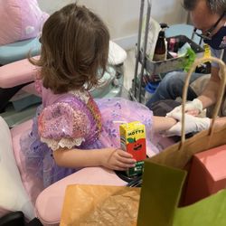 DLUX Nails and Spa - Birthday