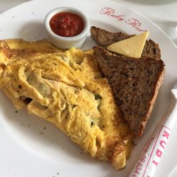 Ruby Red Cafe - Omelette
