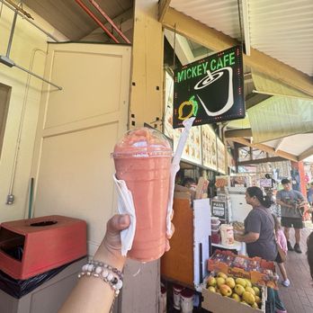 Mickey Cafe - Strawberry Smoothie $7 - Bubble Tea Near Me - Honolulu, Hawaii