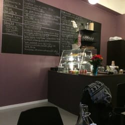 Pinto B'staurant - Ulkoisesti kodikkaan kahvilan näköisessä paikasta sai kunnon thairuokaa!