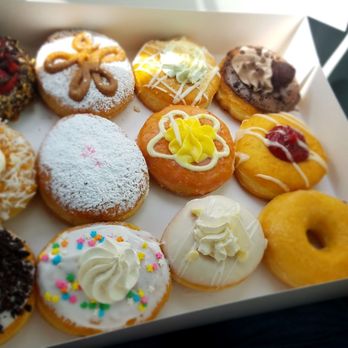 Mojo Donuts - Dozen assorted doughnuts - Donuts Near Me - Pembroke Pines, Florida Mojo Donuts - Dozen assorted doughnuts - Donuts Near Me - Pembroke Pines, Florida