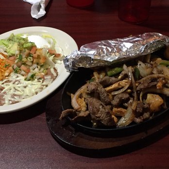 Los Amigos - Fajitas Special - Mexican Near Me - Mount Pleasant, Michigan