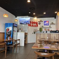 Aji Ramen - Seating