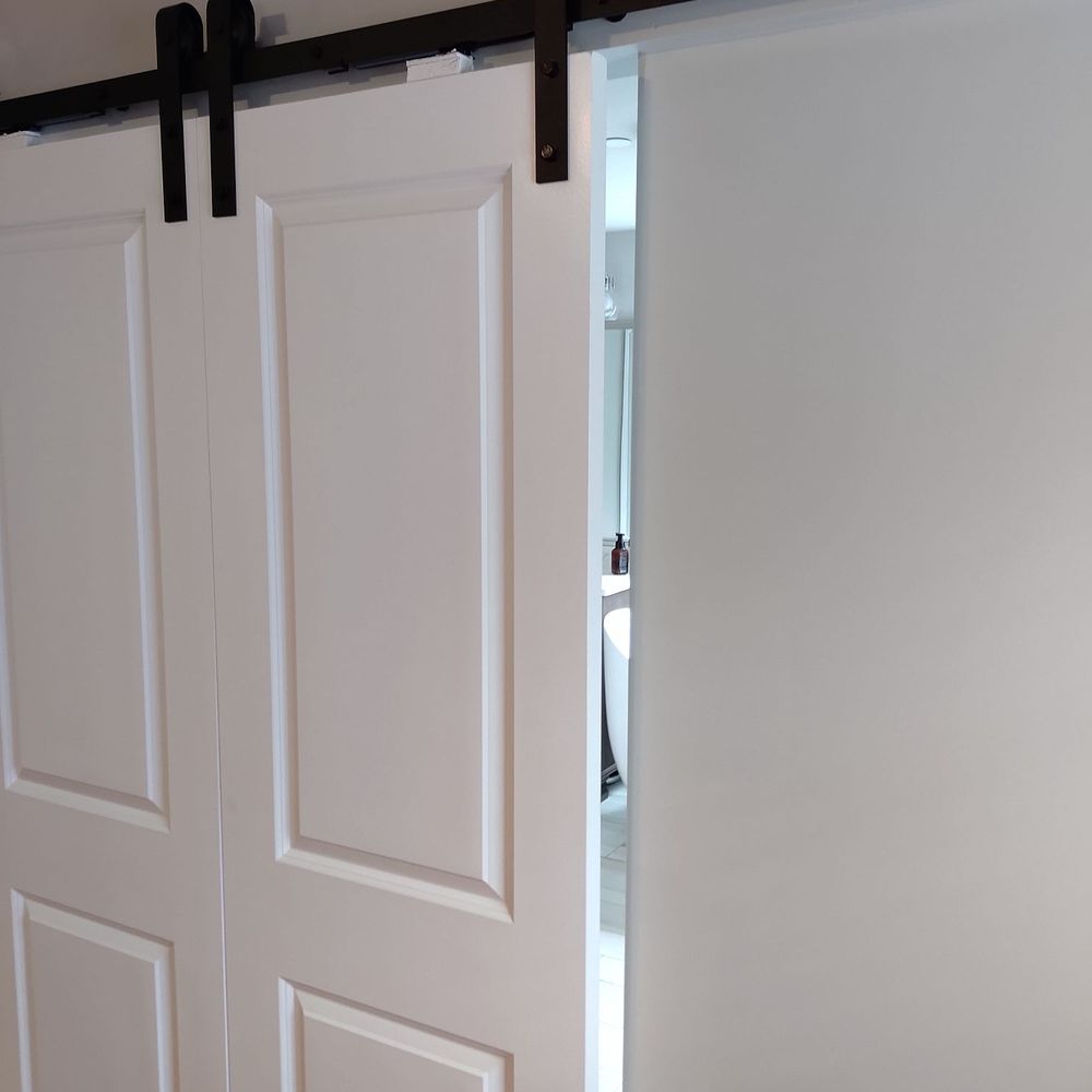 Litz Custom Homes - Gap for door just outside of shower, great privacy - General Contractors Near Me - La Plata, Maryland Litz Custom Homes - Gap for door just outside of shower, great privacy - General Contractors Near Me - La Plata, Maryland
