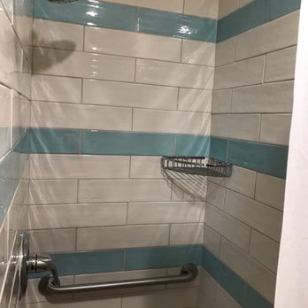 Catalina Island Inn - Shower. Small but enough room. Nicely remodeled. - Hotels Near Me - Avalon, California Catalina Island Inn - Shower. Small but enough room. Nicely remodeled. - Hotels Near Me - Avalon, California