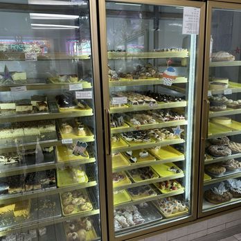 Del Ponte's Bakery - Assorted delights, Labor Day weekend 2025. - Bakeries Near Me - Bradley Beach, New Jersey Del Ponte's Bakery - Assorted delights, Labor Day weekend 2025. - Bakeries Near Me - Bradley Beach, New Jersey
