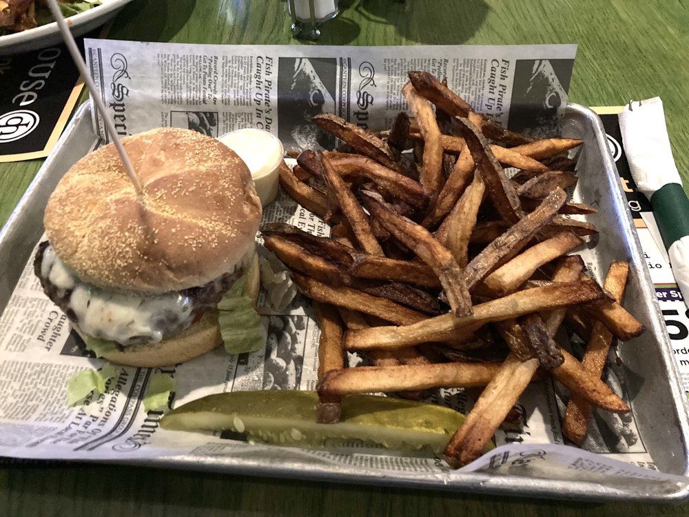 Food from Oliver's Pourhouse