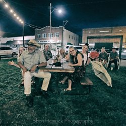 Wranglers Cafe & Entertainment - Just outside of Wranglers, is the Hillsboro Truck Yard.  From May to September, there is live music in downtown Hillsboro, Texas