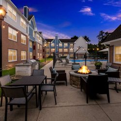 Sonesta ES Suites Raleigh Cary - Exterior - Patio - Twilight