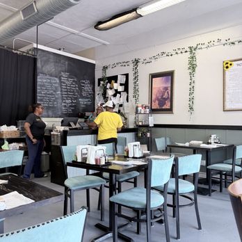Kitchen Laurel - Inside - Personal Chefs Near Me