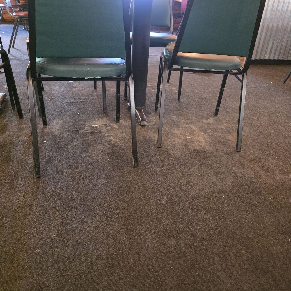 Knotty Pine Diner - Gross carpet in the entire dining area. - Diners Near Me - Oneida, New York