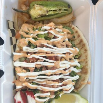 Tres Jefe'z - Carne Asada Chalupa - Food Trucks Near Me - Turlock, California