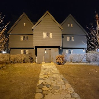 Salem Ghosts - Walking Tours Near Me - Salem, Massachusetts