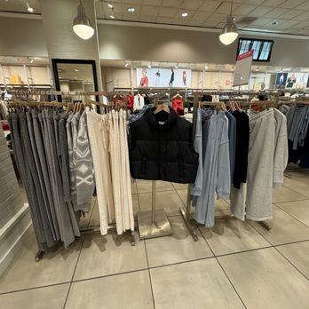 LOFT - Women's Clothing Near Me - San Jose, California