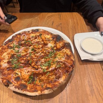 California Pizza Kitchen - Pizza Near Me - Troy, Michigan